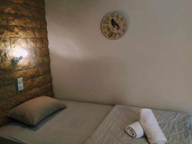 Lions 2 Studios & Apartments, Poros Island. 포로스타운 외부 사진
